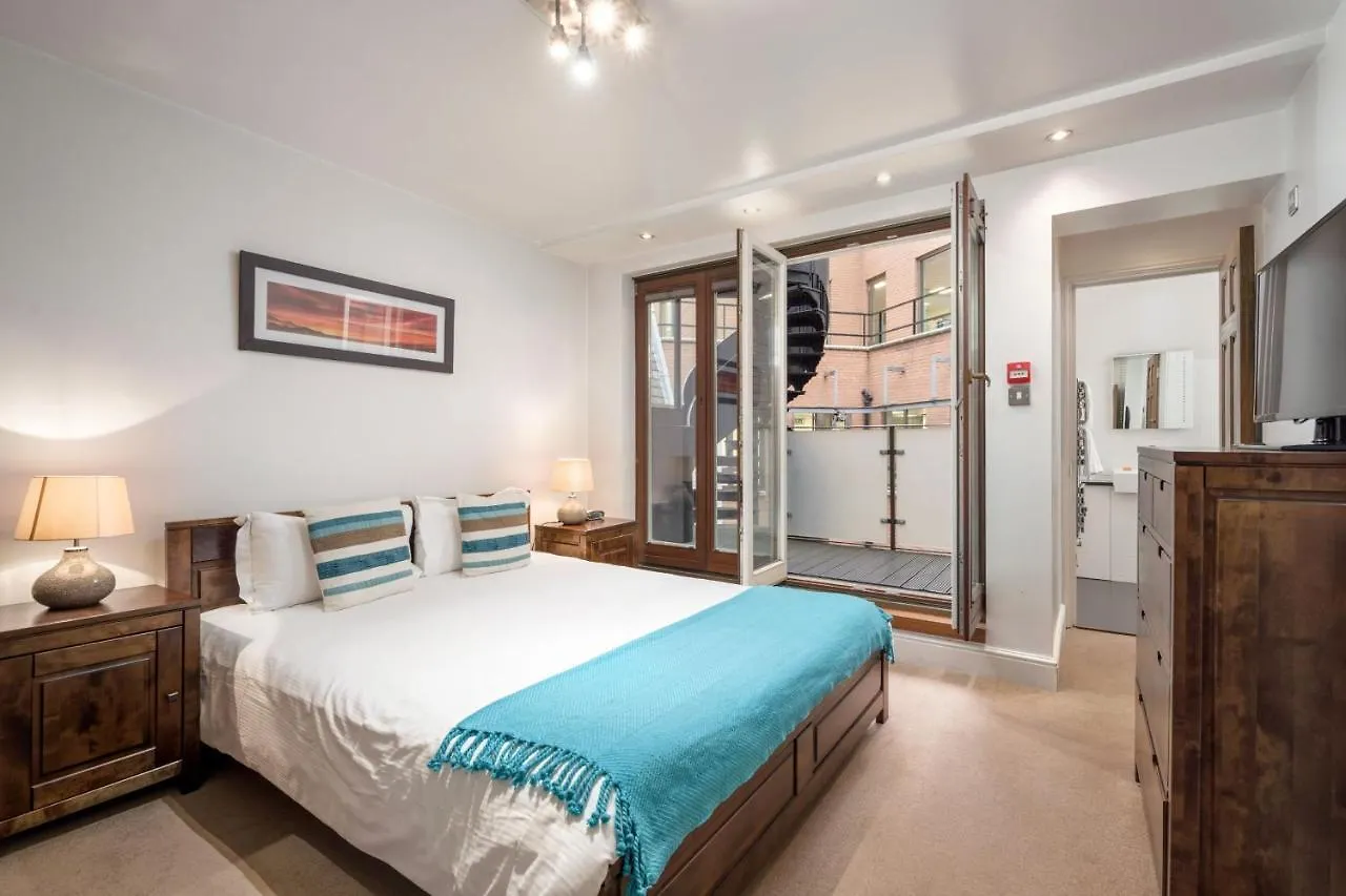 Apartment 4, 48 Bishopsgate By City Living London Holiday home